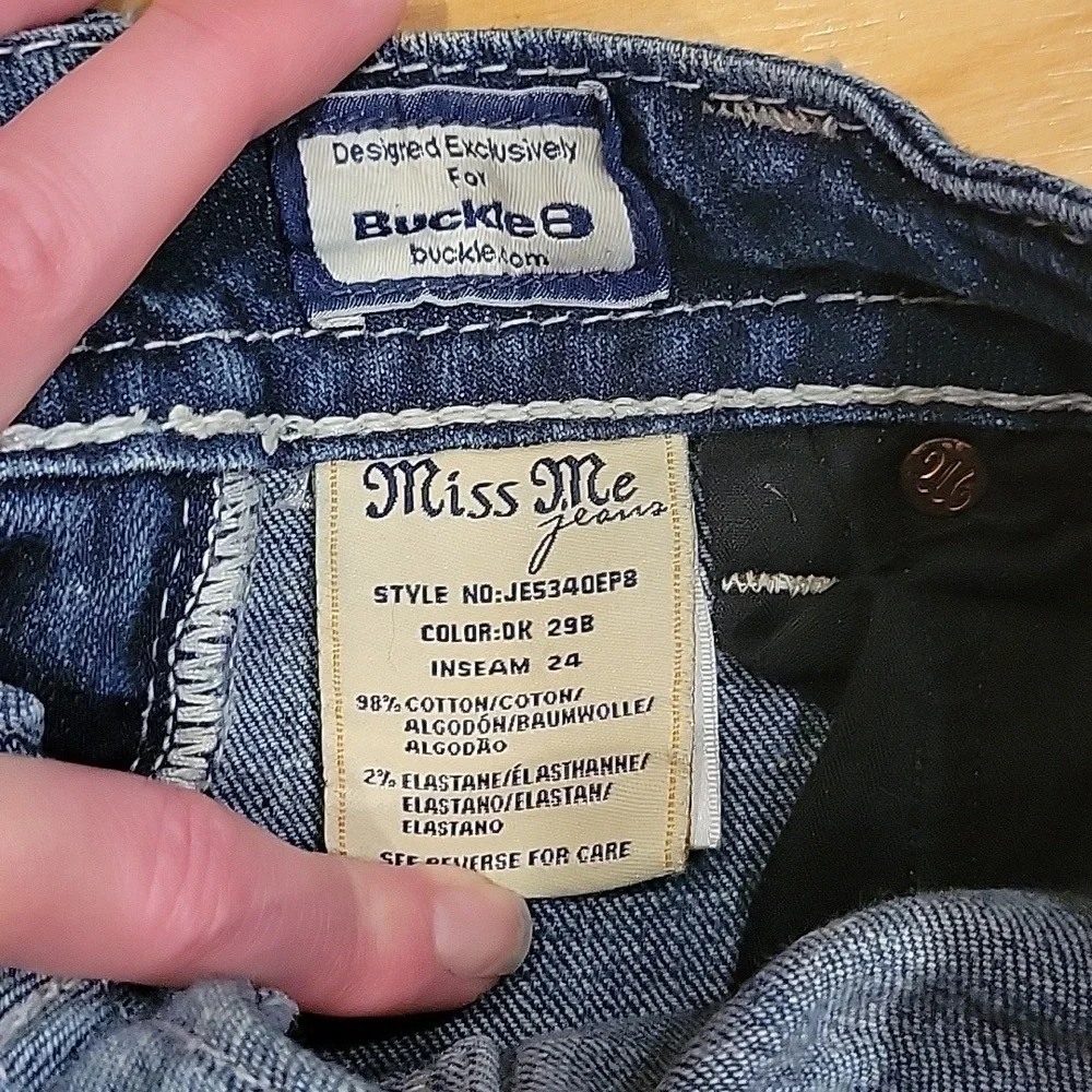 Miss Me Easy Capri Embellished Jeans Size 25